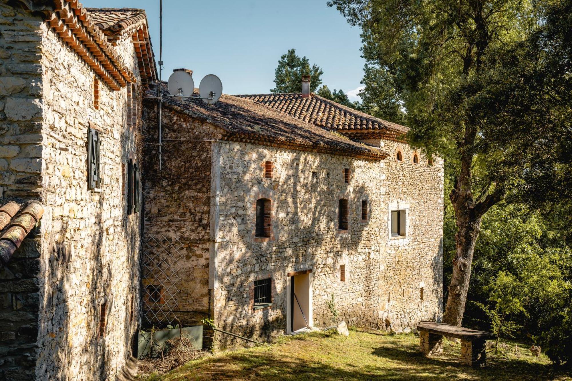 Hotel Les Terres Aoyama Saint Julien Les Rosiers Zewnętrze zdjęcie