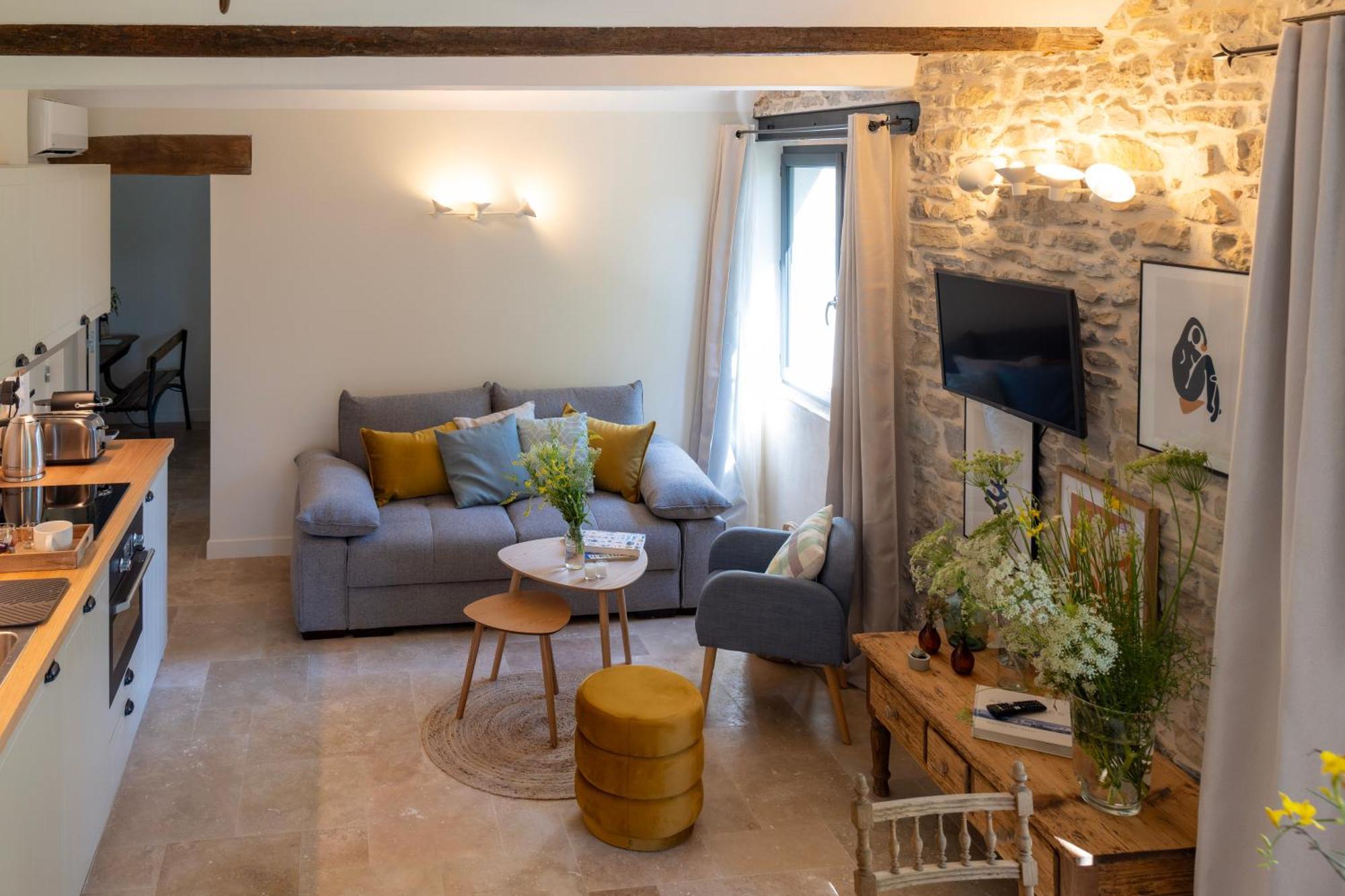 Hotel Les Terres Aoyama Saint Julien Les Rosiers Zewnętrze zdjęcie